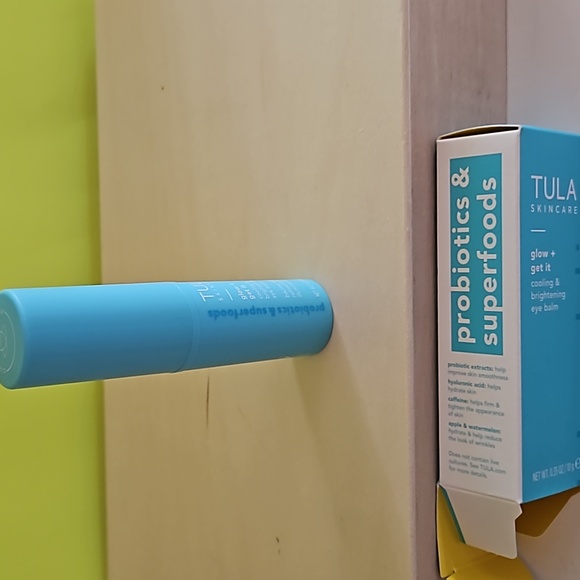 NWT Tula Skincare Glow + Get it Cooling Brightening eye balm - Picture 5 of 8